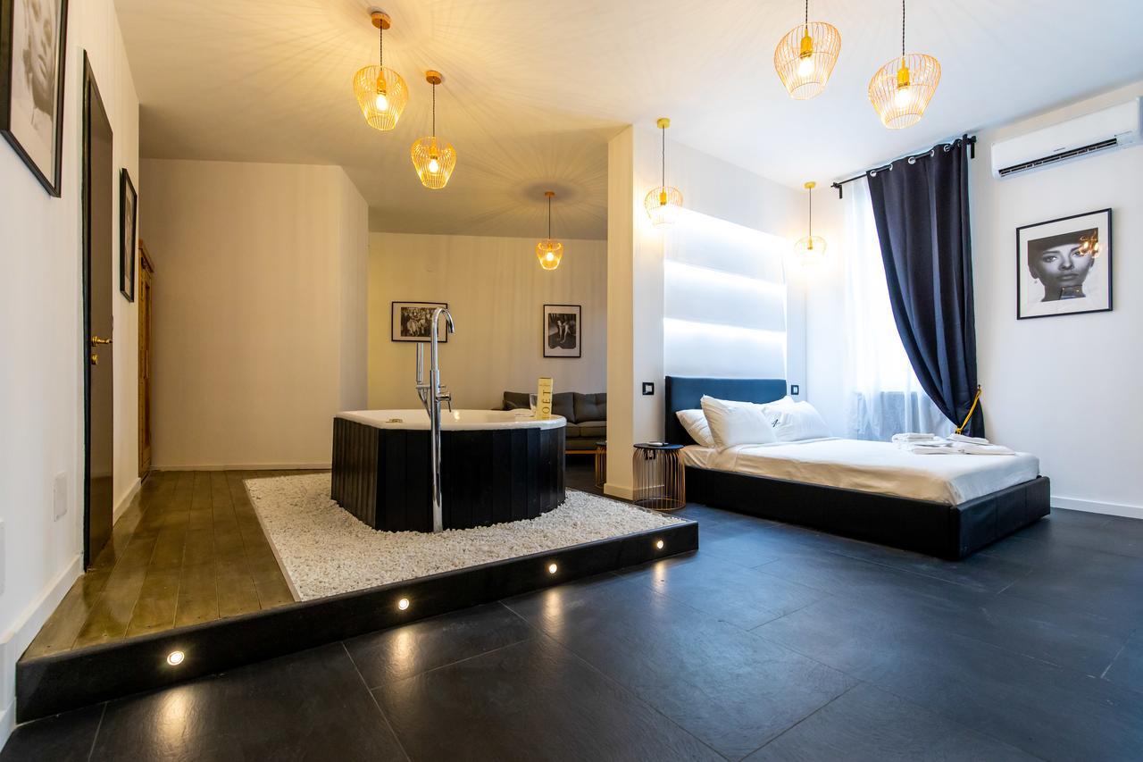 Muni Boutique Flat By Babylon Stay Naples Exterior photo