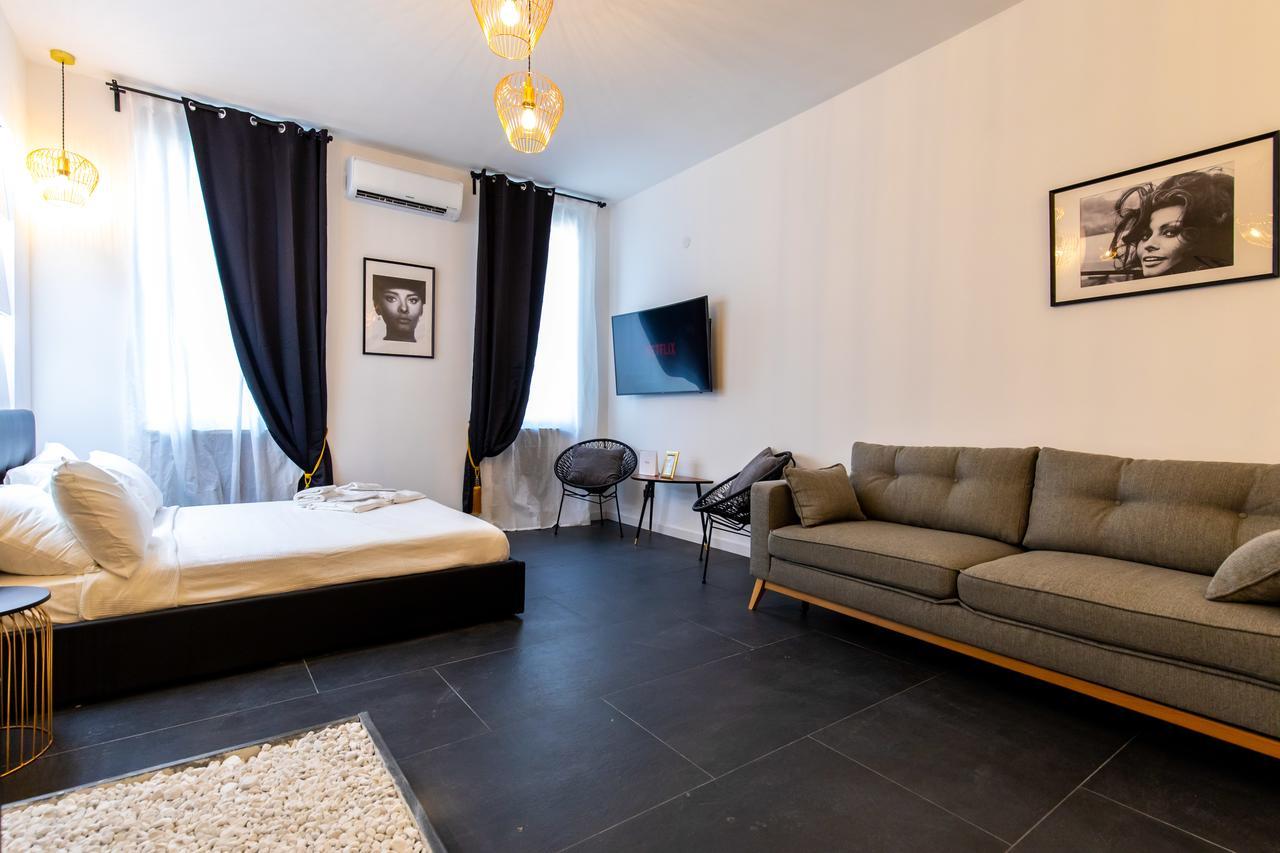 Muni Boutique Flat By Babylon Stay Naples Exterior photo